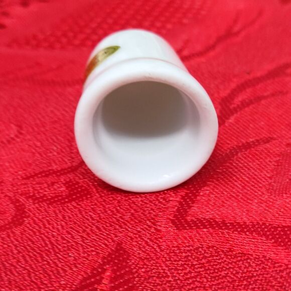 Branson Missouri Thimble Collectible Souvenir Ceramic Red Rose - Picture 4 of 4